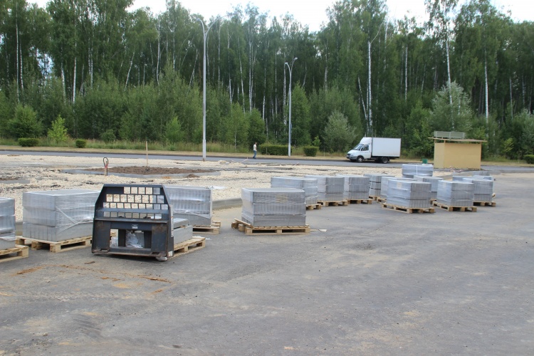 Бульвар в МКР-15 - 24.jpg Бульвар в МКР-15 - 24.jpg